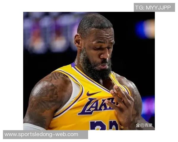 东契奇惊叹詹姆斯投篮表现仅失两球称其太疯狂了 东契奇惊叹詹姆斯投篮表现仅失两球称其太疯狂了