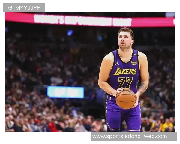 东契奇惊叹詹姆斯投篮表现仅失两球称其太疯狂了